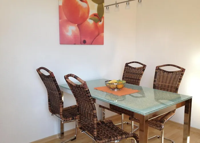 Am Schlossparkcenter *